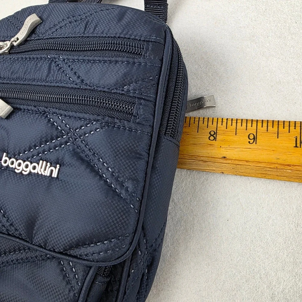 Baggallini RFID Journey Crossbody Navy Travel Bag Lightweight NWT Adjustable